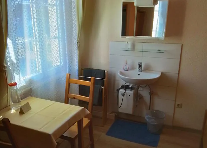 Refugium Thanatcha רייל